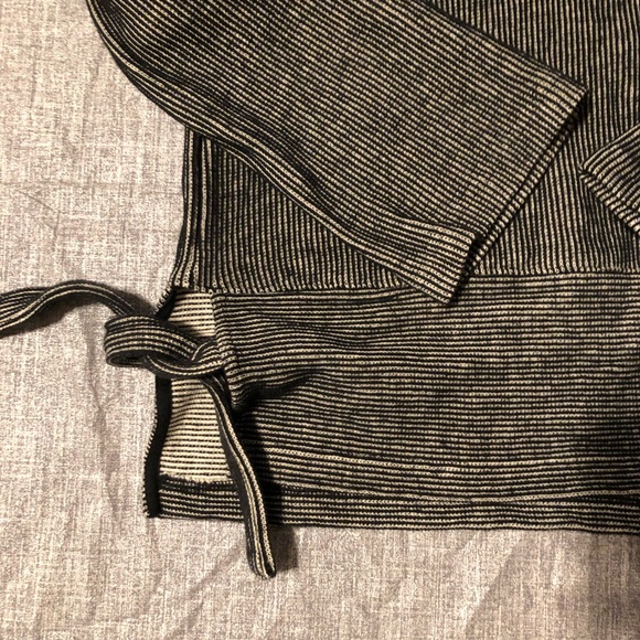 Madewell
French Rib Side Tie Pullover - Picture 4 of 7